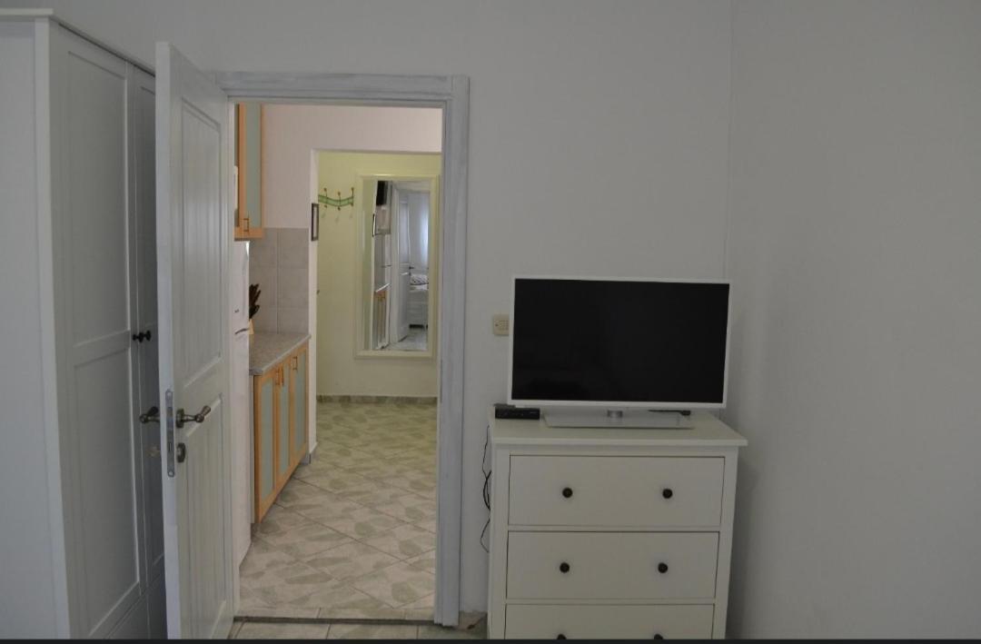 Apartment Lora Pag Town Esterno foto