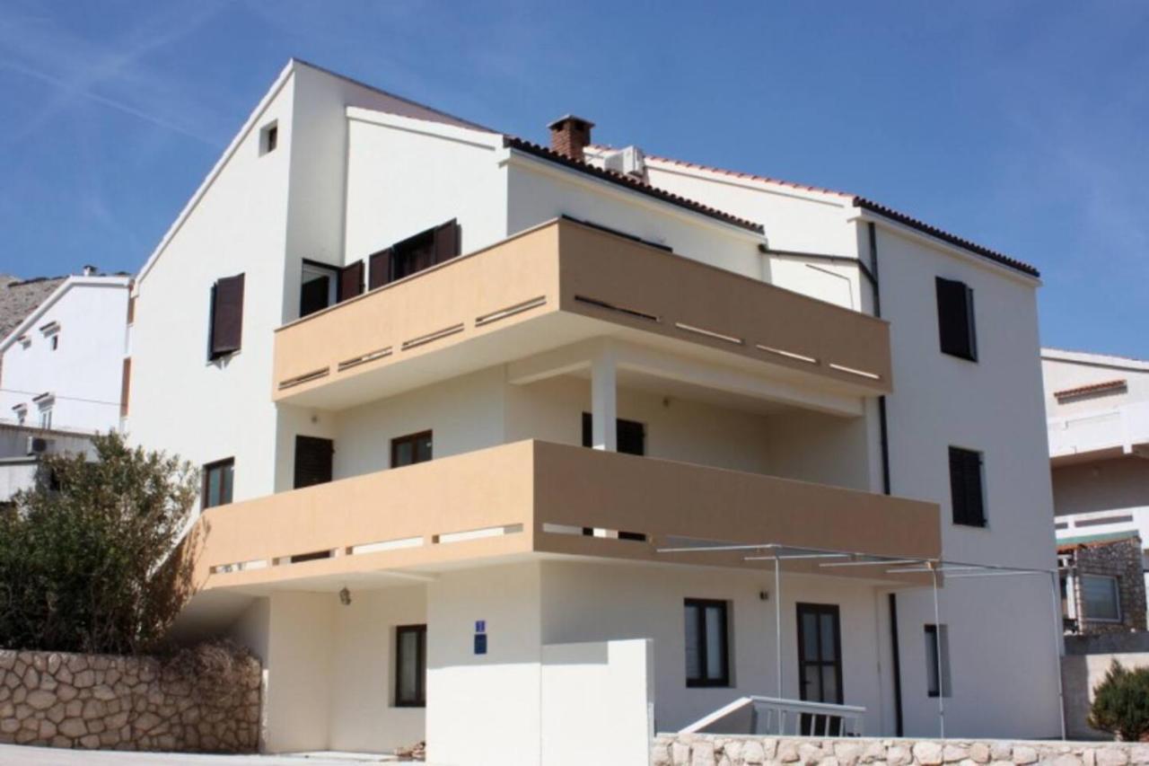 Apartment Lora Pag Town Esterno foto
